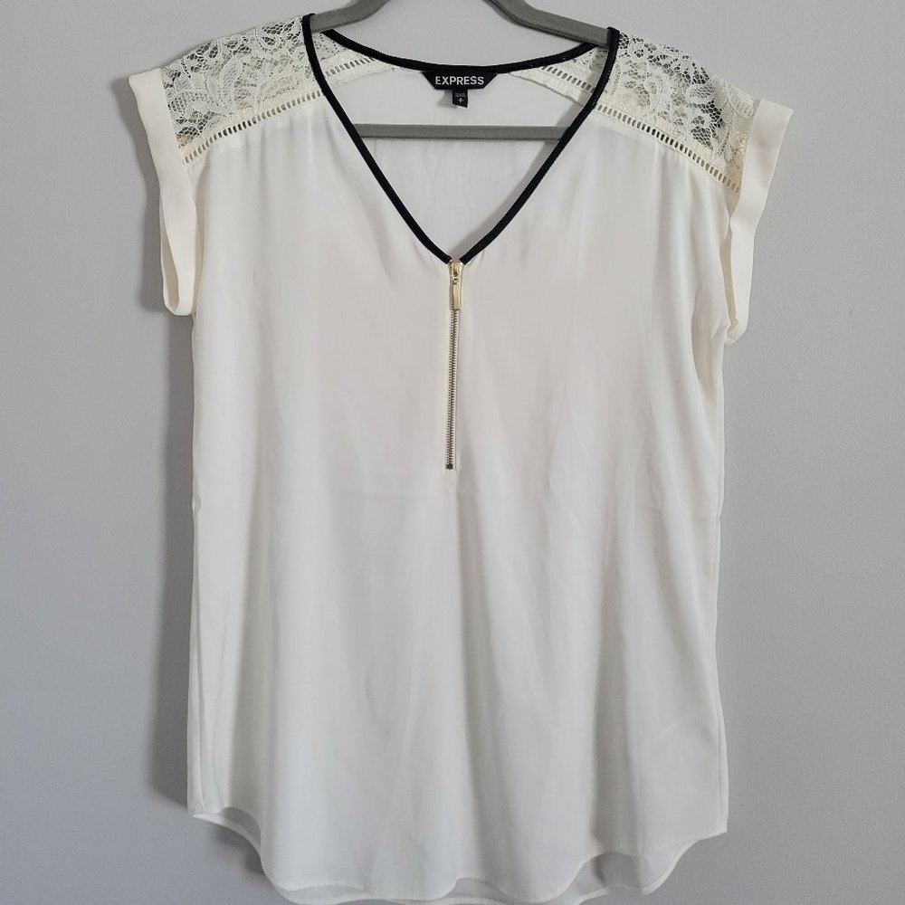 Express Cream Lace Short Sleeve Top